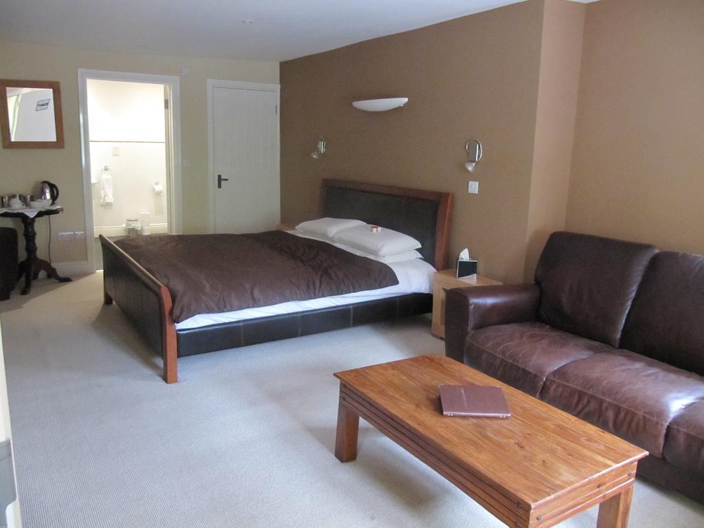 Bath Arms Crockerton Hotel Warminster Buitenkant foto