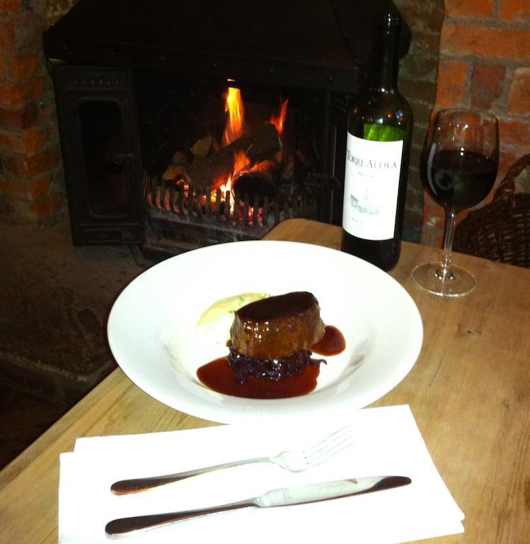 Bath Arms Crockerton Hotel Warminster Buitenkant foto