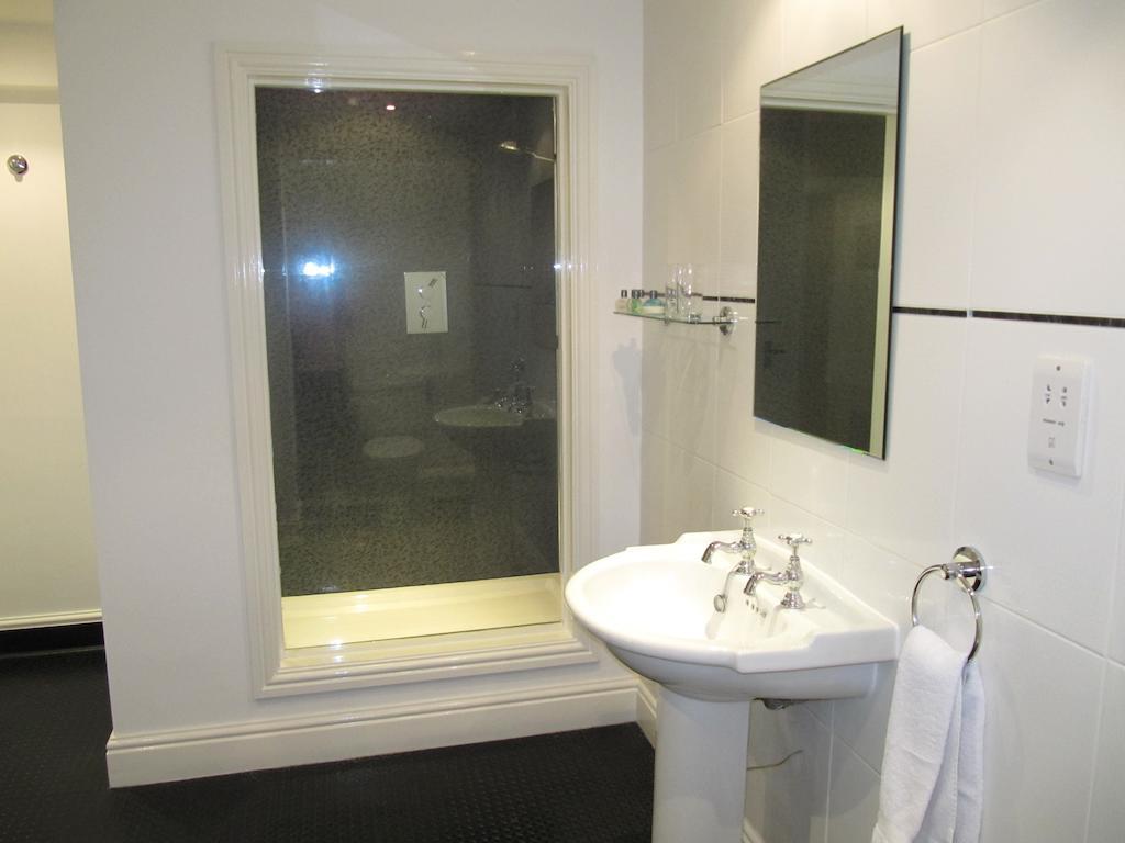 Bath Arms Crockerton Hotel Warminster Buitenkant foto