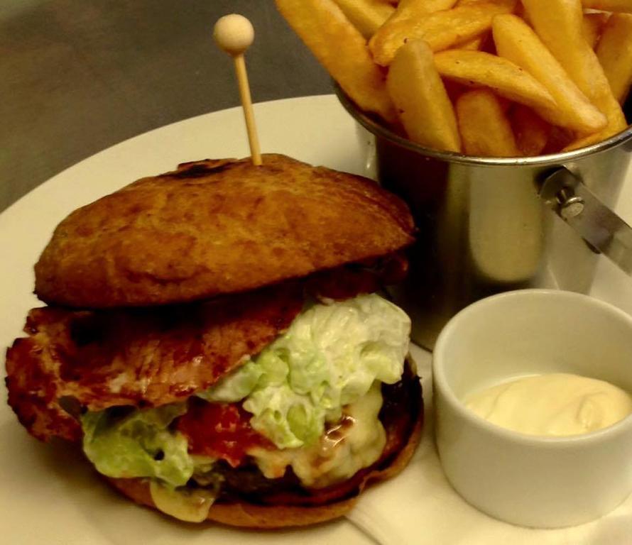 Bath Arms Crockerton Hotel Warminster Buitenkant foto